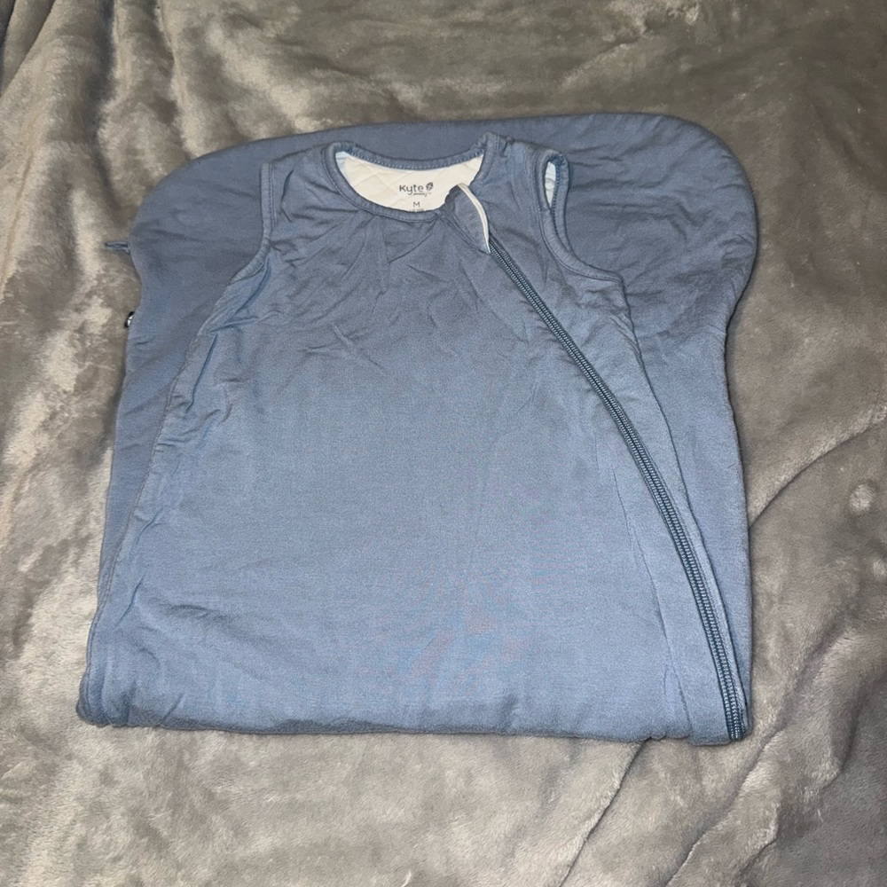 Kyte baby light blue sleep sack medium 1.0 TOG